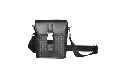 斜挎包男水桶包小背包薯条包手机包翻盖插扣真皮编织男包新款小众