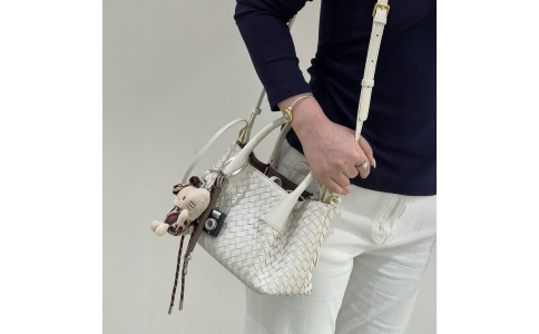 Retro Woven Hand - carry and Cross - body Bag