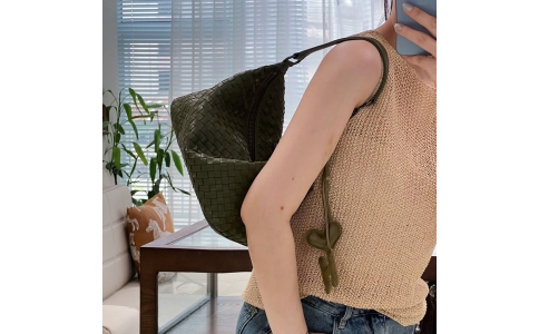 Woven under - arm and cross - body bag