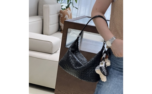 Woven under - arm and cross - body bag