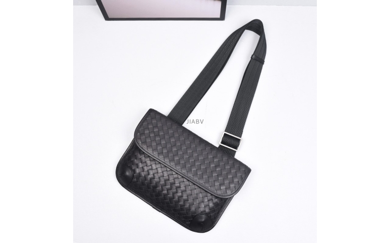 Men's Chest Bag Shoulder Bags Man Belt Pouch Waist Pack Designer Luxury Brand Women's Waist Bag Clutch Male Woven Leather
